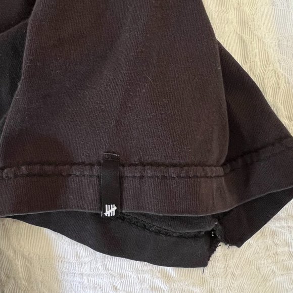 Undefeated T-Shirt "Walk-Ins Welcome" - Picture 5 of 5